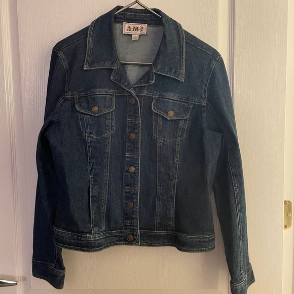 Ami Jackets & Blazers - ✨DENIM JEAN JACKET w/slight stretch - XL - EUC (not part of ANY 2 FOR $12 ITEMS